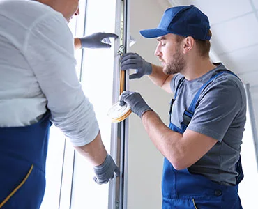 glass repair experts in Spring Hill, FL